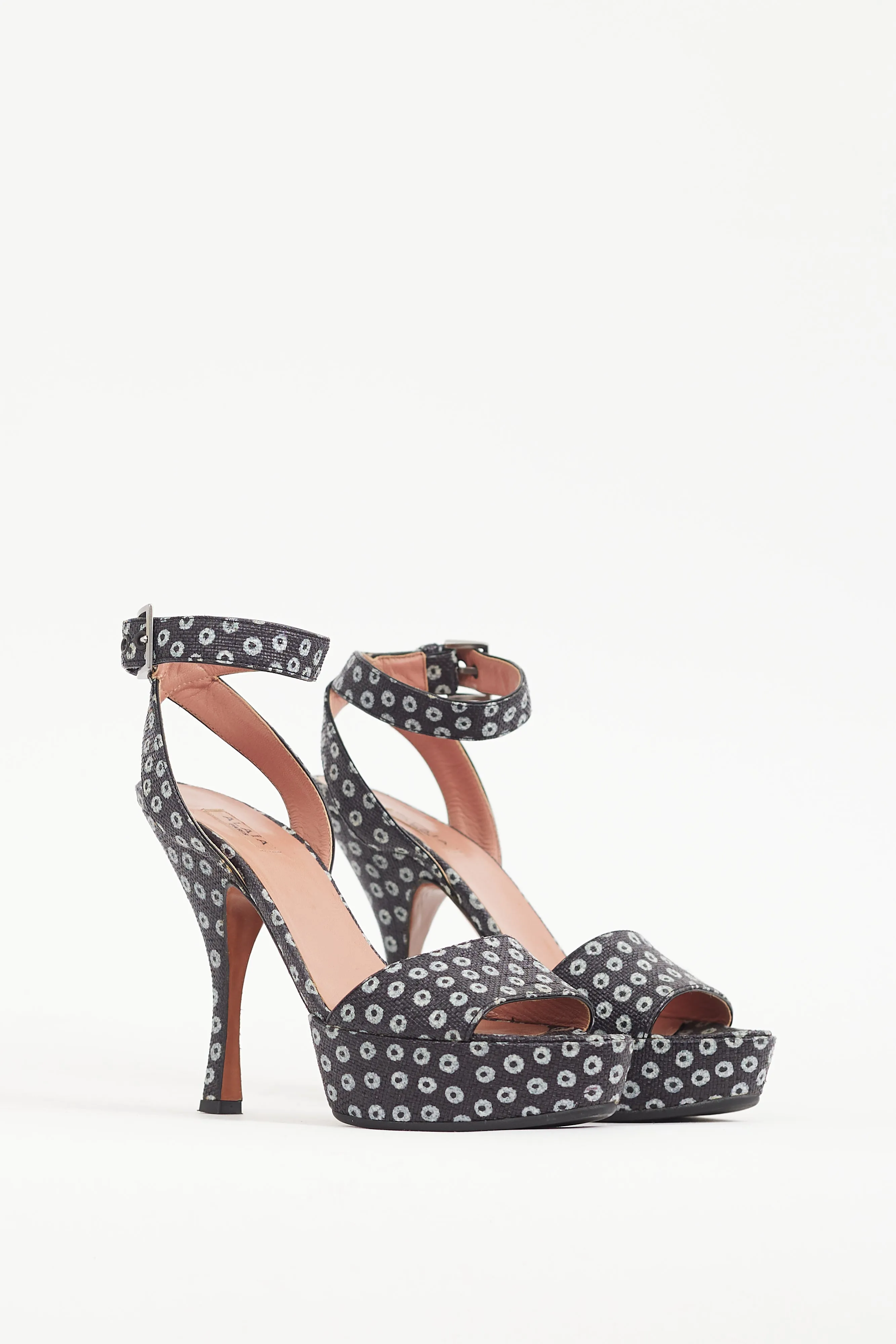 Black & White Dotted Woven Leather Heel